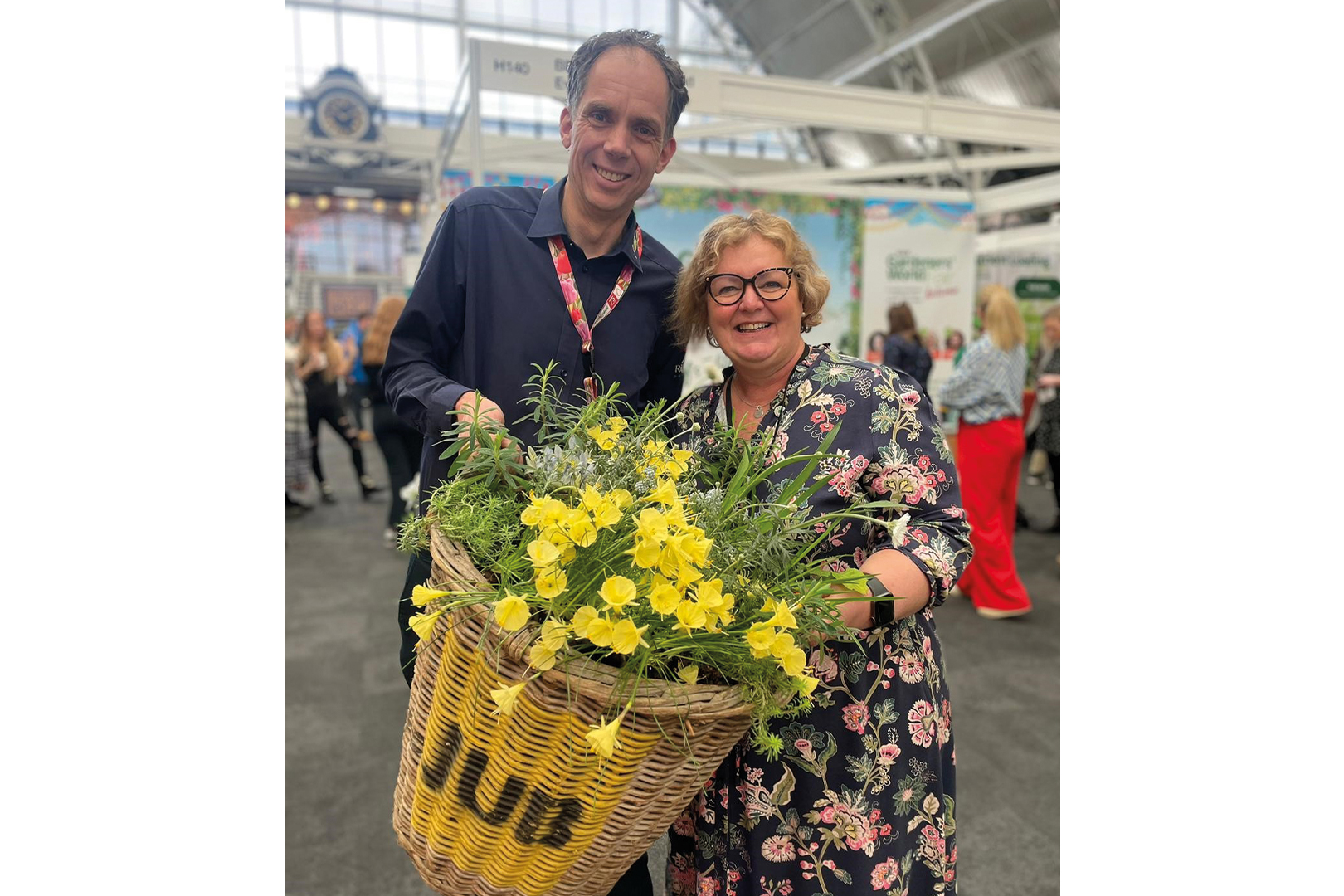 Spende eines „Gartens“ an die Greenfingers Charity