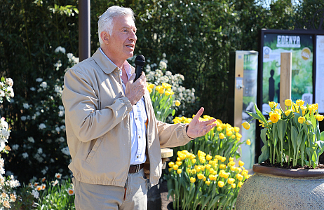 Tulipa ‘Pairi Daiza’ gedoopt tijdens opening van Floral Dreams